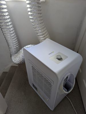 The evaporator intake grille, which does not require ducting (ElectriQ AC9000E / Rob / 2026 / 06)