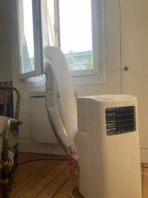 Front view showing completed conversion with dual hoses out of window (TRONIC TLK 7000 C2 / Félix / 2026 / 07)